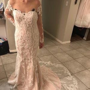 Brand new wedding gown! Vintage style!